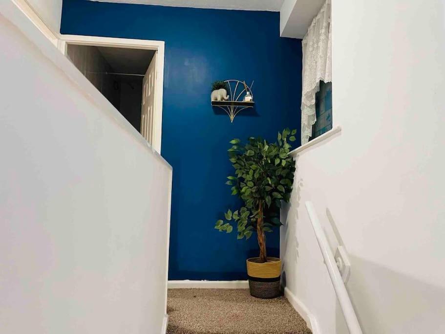 Princess 3 Bedroom House + Offstreet Parking +Wifi Leeds  Esterno foto